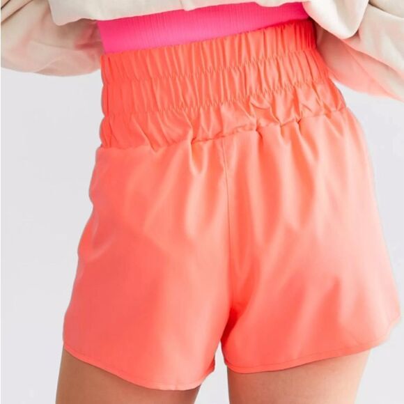 Women’s New In Active Workout Stretch Shorts Size L - Picture 9 of 11